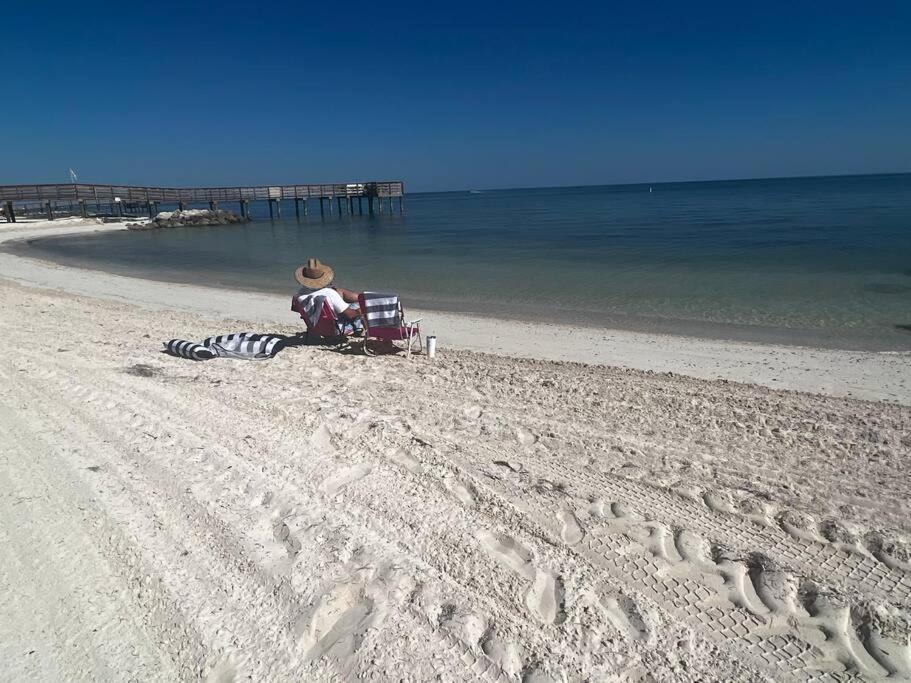 Your Happy Place On The Beach! Key Colony Beach Экстерьер фото